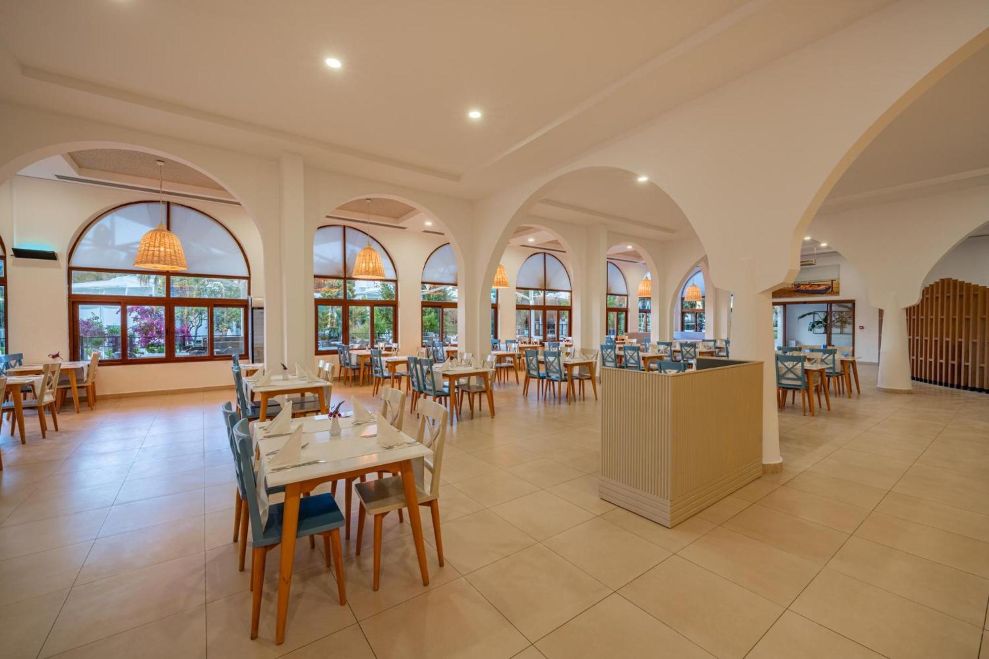 博德鲁姆拉布蓝达tmt度假村 外观 照片 The restaurant at the hotel
