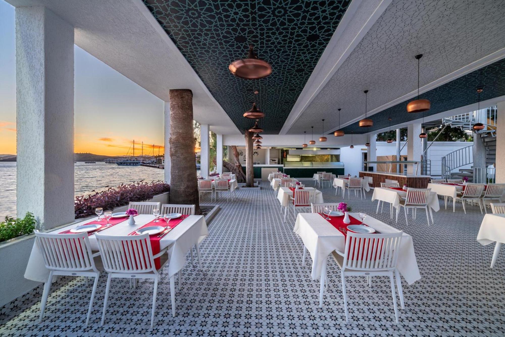 博德鲁姆拉布蓝达tmt度假村 外观 照片 The restaurant